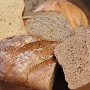 bruin brood (heel brood ongesneden)