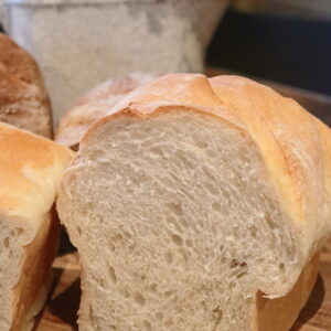 bruin brood (heel brood ongesneden)